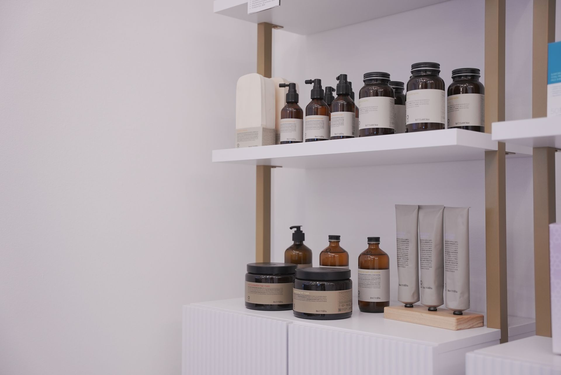 organic scalp treatment products for luxury line of hair care products at Lavie Bella