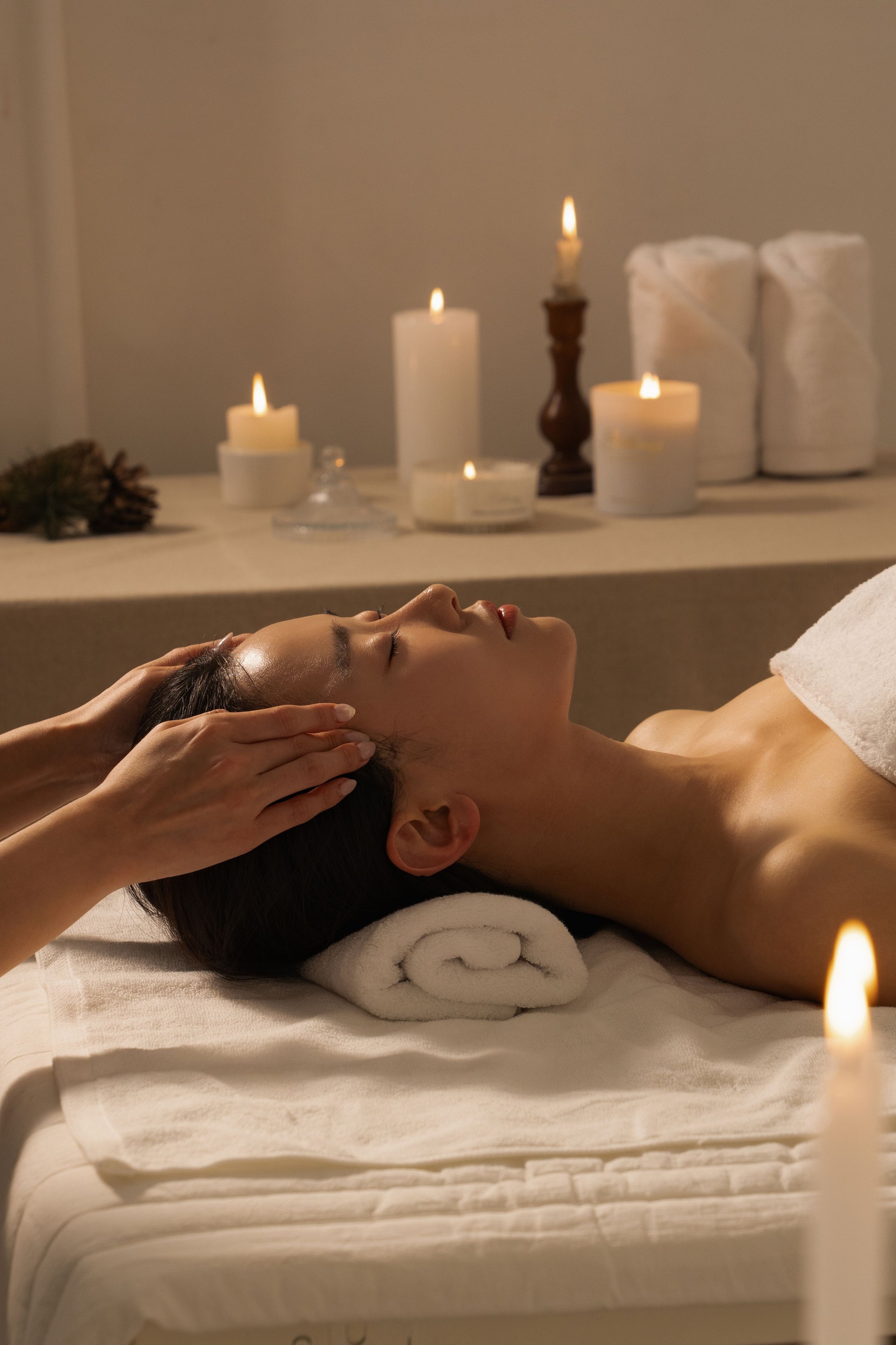 Young woman relaxing at an esthetic head spa