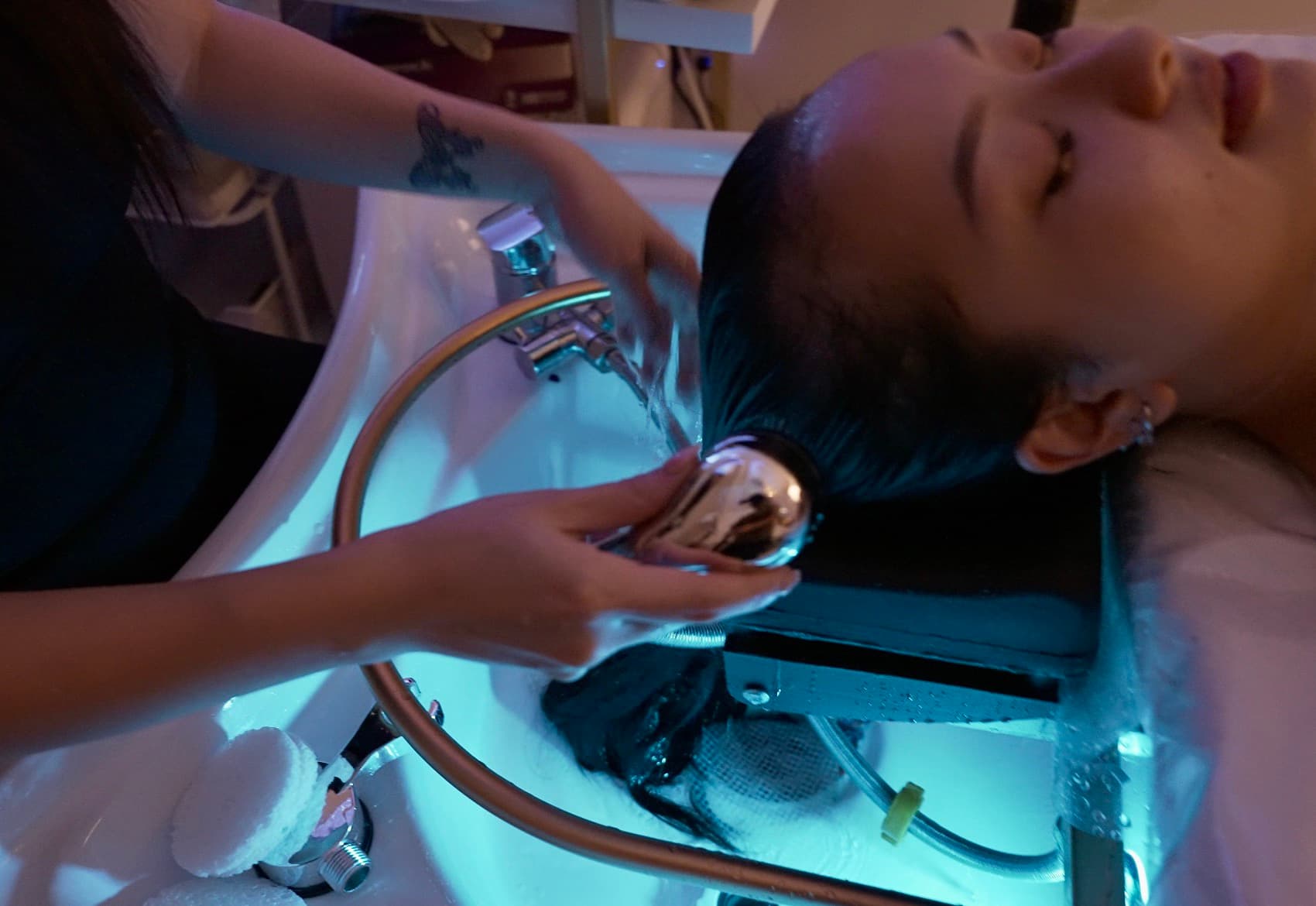 How Hard Water Affects Your Scalp (and Hair)